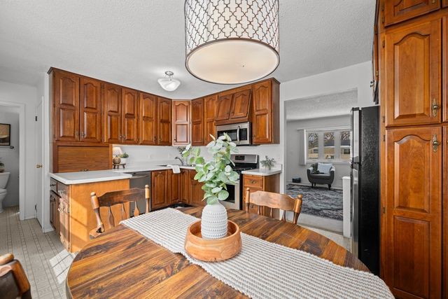 2924 Lincoln Avenue N, Davenport, IA 52804