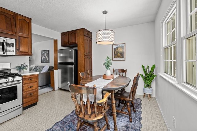 2924 Lincoln Avenue N, Davenport, IA 52804