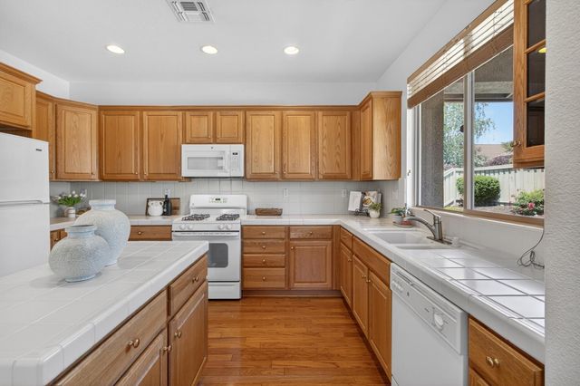 1250 Tarapin Ln, Lincoln, CA 95648
