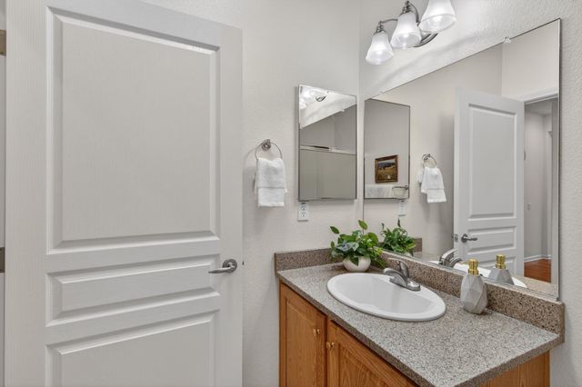 1250 Tarapin Ln, Lincoln, CA 95648