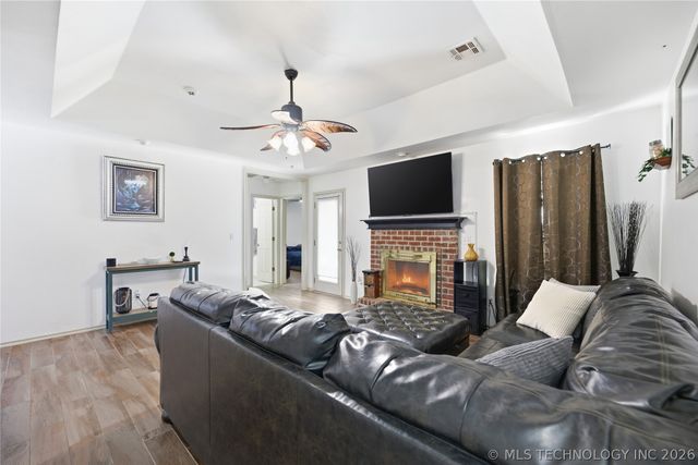 14619 S Maple Place, Glenpool, OK 74033
