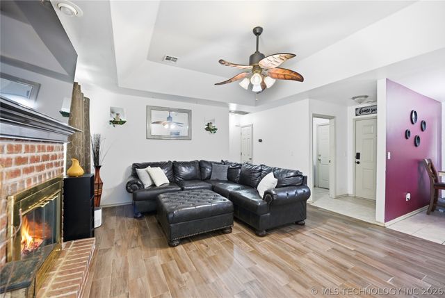 14619 S Maple Place, Glenpool, OK 74033