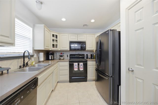 14619 S Maple Place, Glenpool, OK 74033