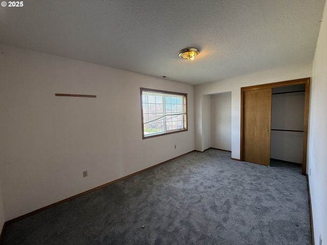 16117 Ne 87TH St, Vancouver, WA 98682
