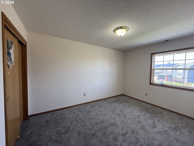 16117 Ne 87TH St, Vancouver, WA 98682