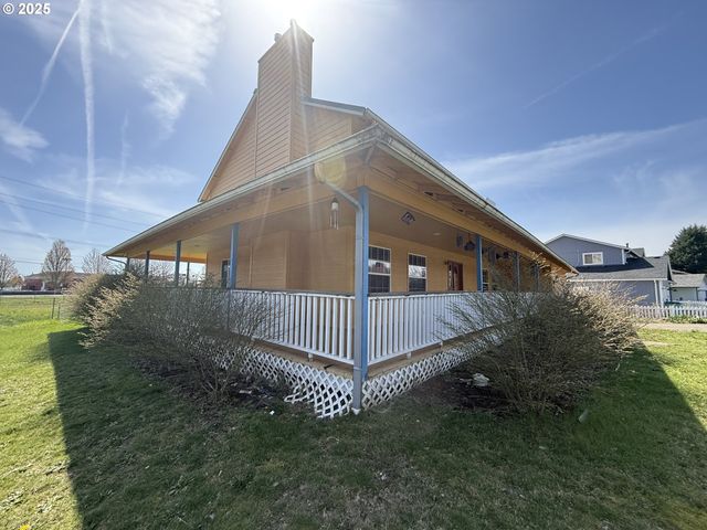 16117 Ne 87TH St, Vancouver, WA 98682