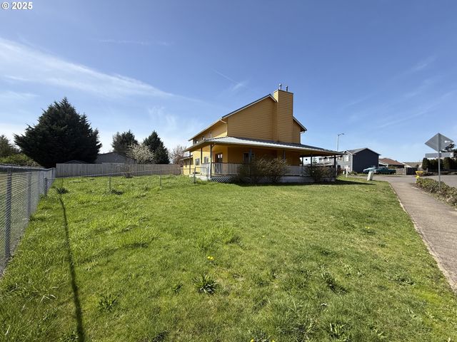 16117 Ne 87TH St, Vancouver, WA 98682