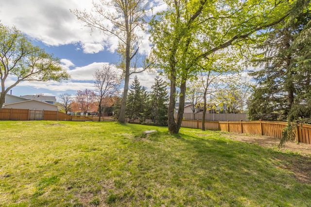 5973 126th Street W, Apple Valley, MN 55124