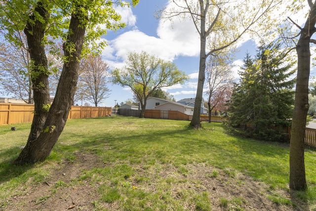 5973 126th Street W, Apple Valley, MN 55124