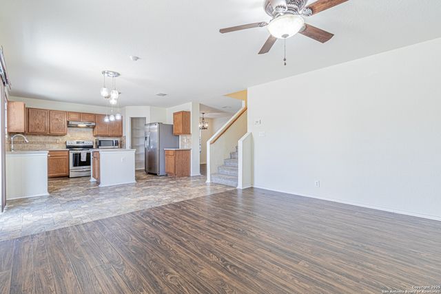 2603 Thunder Gulch, San Antonio, TX 78245