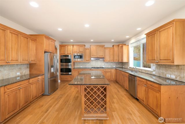 3907 Cameron Drive NE, Lacey, WA 98516