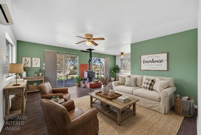 2932 Hoffman Dr, Valley Springs, CA 95252