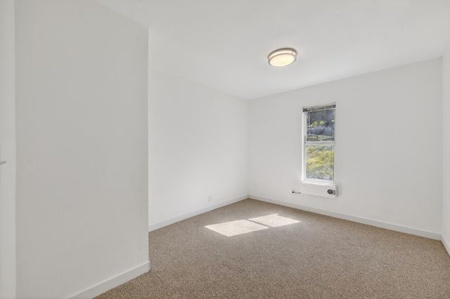 2932 Hoffman Dr, Valley Springs, CA 95252