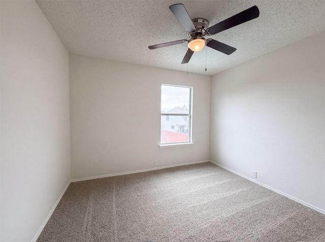 7001 Edmundson Drive, Arlington, TX 76002