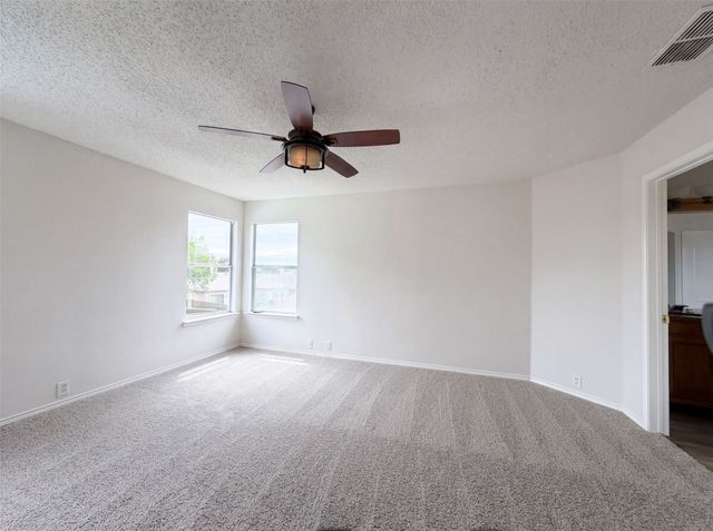 7001 Edmundson Drive, Arlington, TX 76002