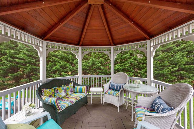 13 Hayfield Road, East Dennis, MA 02641