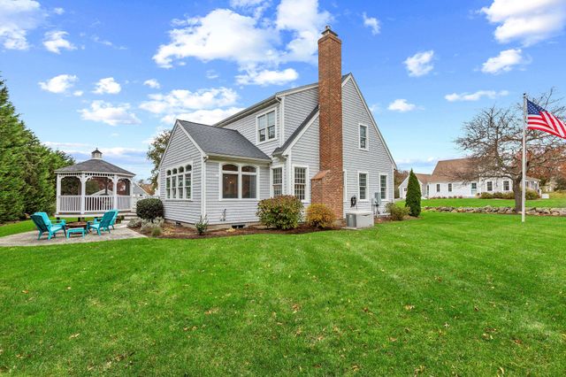 13 Hayfield Road, East Dennis, MA 02641