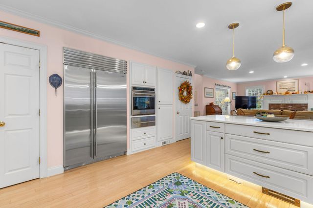 13 Hayfield Road, East Dennis, MA 02641