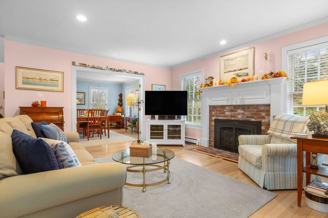 13 Hayfield Road, East Dennis, MA 02641