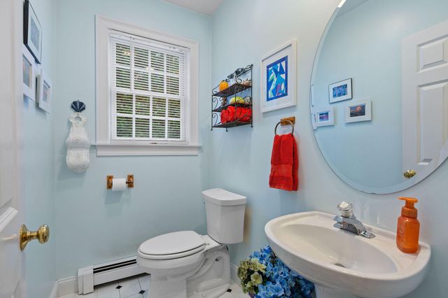 13 Hayfield Road, East Dennis, MA 02641