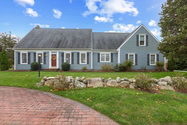 13 Hayfield Road, East Dennis, MA 02641