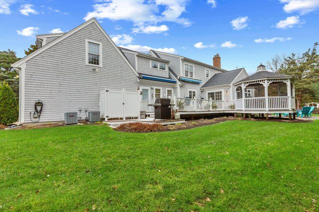 13 Hayfield Road, East Dennis, MA 02641