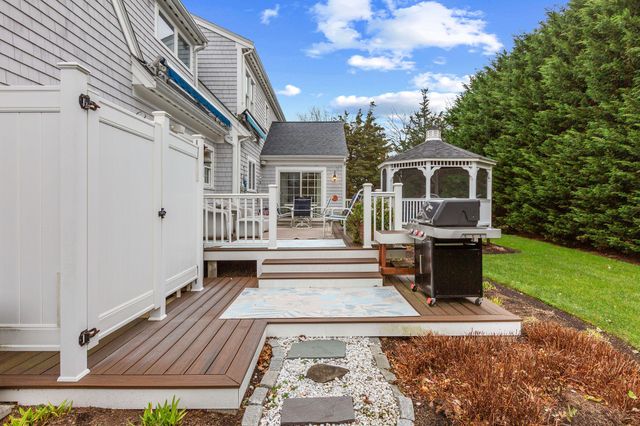 13 Hayfield Road, East Dennis, MA 02641