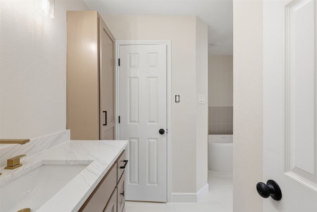 532 Indian Creek Drive, Roanoke, TX 76262