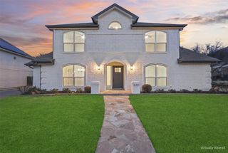 532 Indian Creek Drive, Roanoke, TX 76262