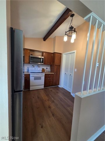 8137 State Road, North Royalton, OH 44133