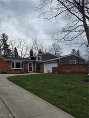 8137 State Road, North Royalton, OH 44133