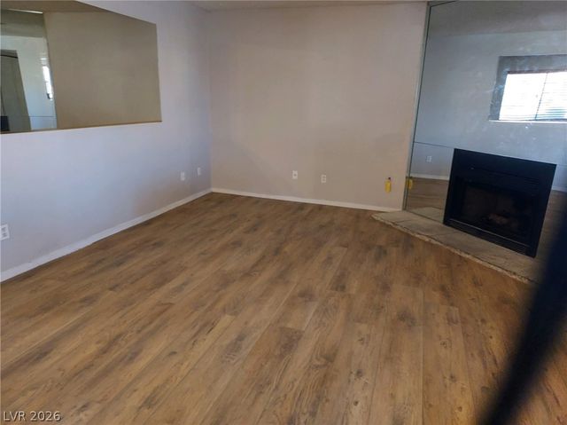 701 Rock Springs Drive 101, Las Vegas, NV 89128