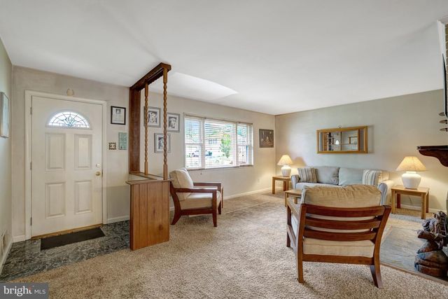 6014 HIBBLING AVE, Springfield, VA 22150