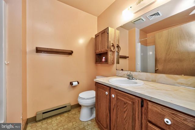 10 FULTON AVE, Telford, PA 18969