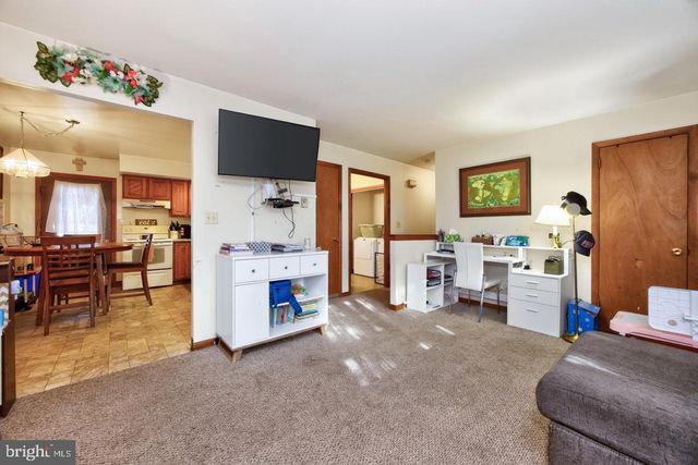 10 FULTON AVE, Telford, PA 18969