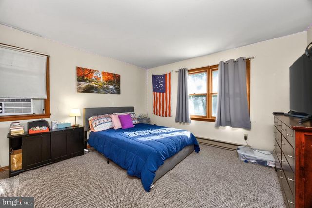 10 FULTON AVE, Telford, PA 18969