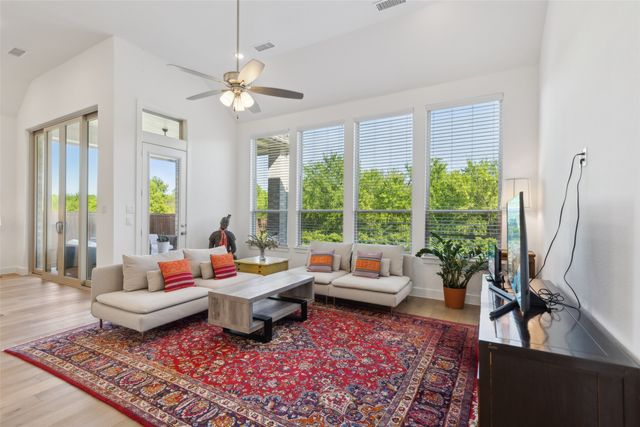 808 Bluestem Drive, Aubrey, TX 76227