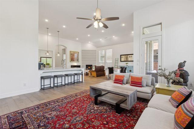 808 Bluestem Drive, Aubrey, TX 76227