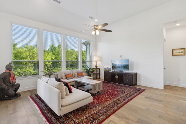 808 Bluestem Drive, Aubrey, TX 76227