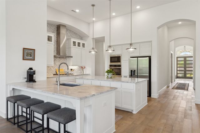 808 Bluestem Drive, Aubrey, TX 76227