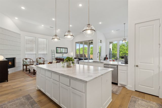 808 Bluestem Drive, Aubrey, TX 76227