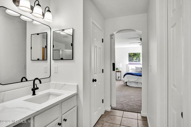 4417 JACKSON HOLE Court, Jacksonville, FL 32210