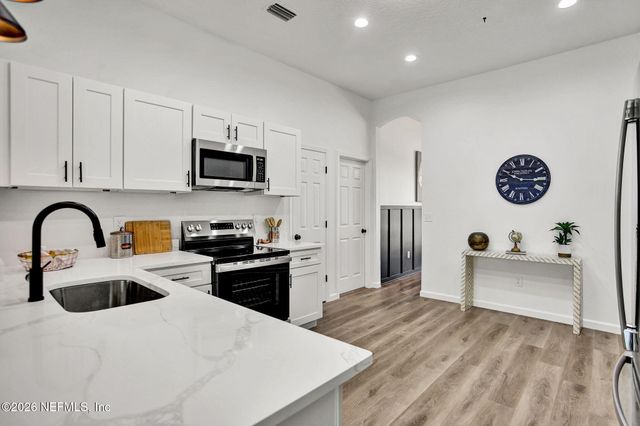 4417 JACKSON HOLE Court, Jacksonville, FL 32210