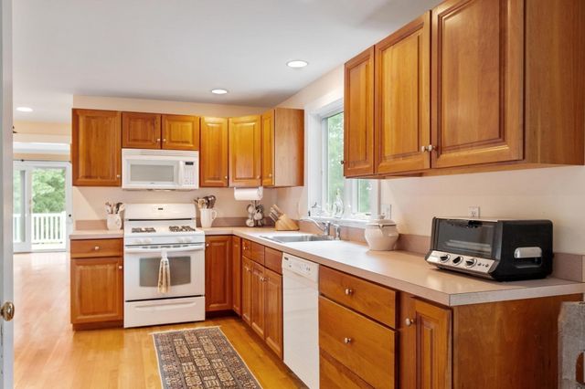 165 Old Stow Road, Concord, MA 01742