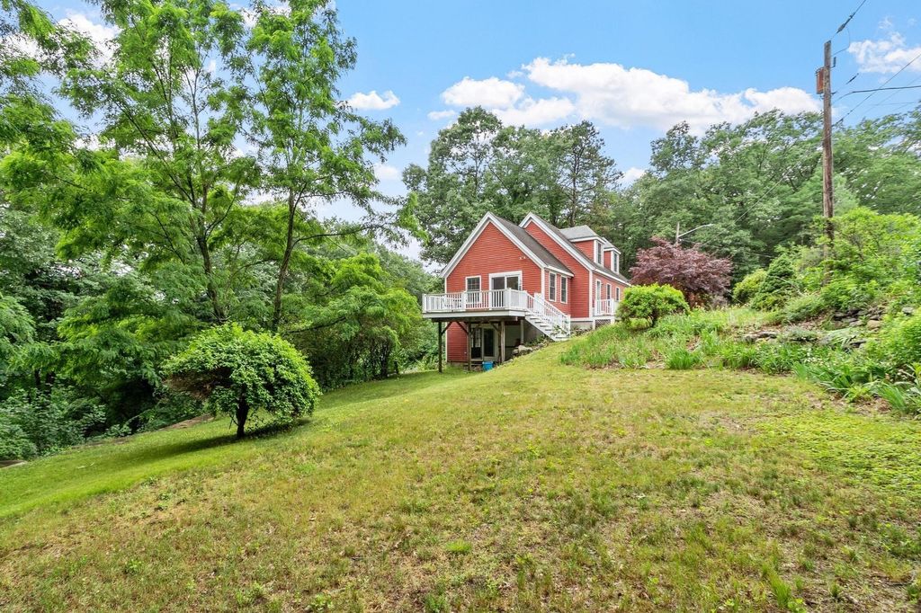 165 Old Stow Road, Concord, MA 01742