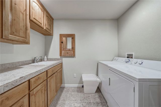 15800 Rainbow, Cobb, CA 95426