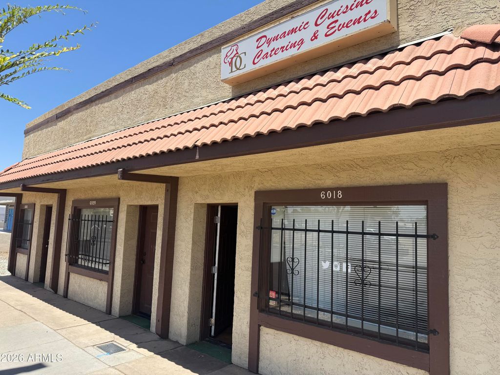 6018 W Glendale Avenue, Glendale, AZ 85301 — photo 2