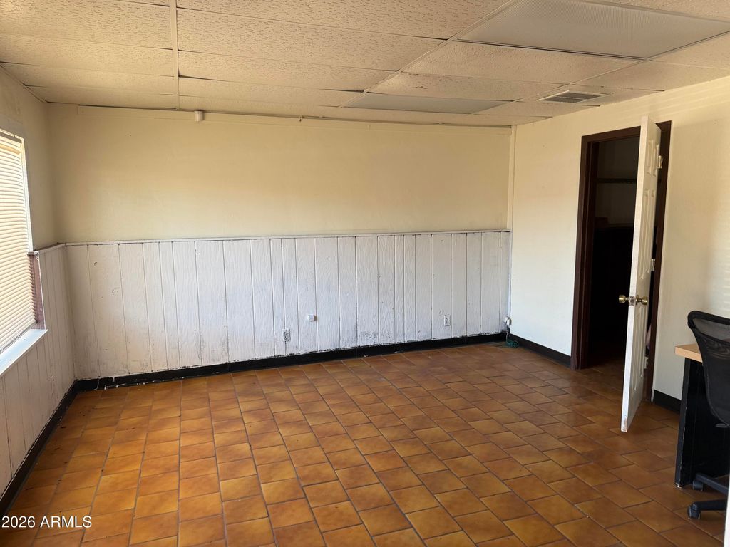 6018 W Glendale Avenue, Glendale, AZ 85301 — photo 3