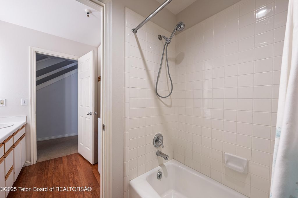 3946 S LAKE CREEK Drive A6, Wilson, WY 83014 photo 12