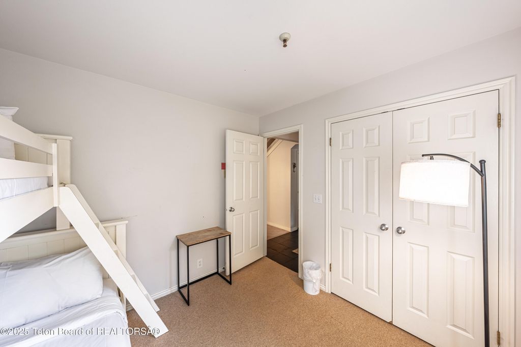 3946 S LAKE CREEK Drive A6, Wilson, WY 83014 photo 15